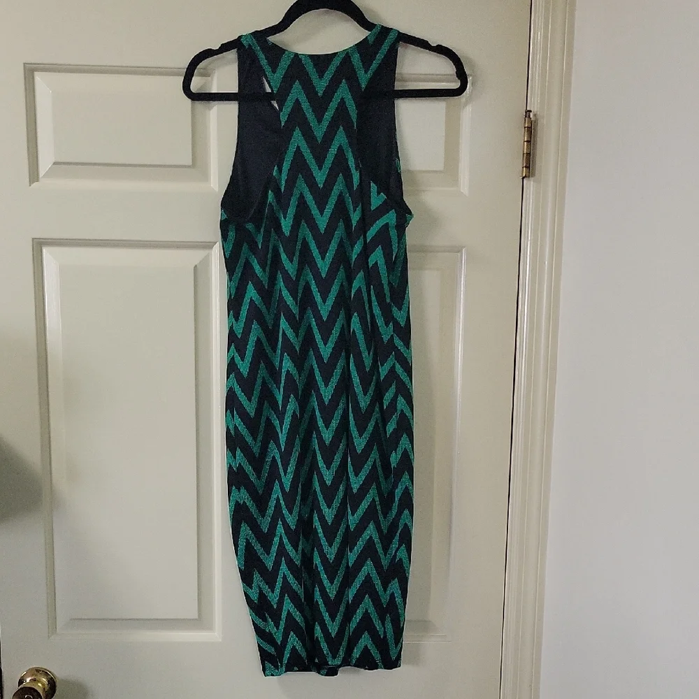 Veronica M Green and Black Chevron Midi Dress - Picture 3 of 3